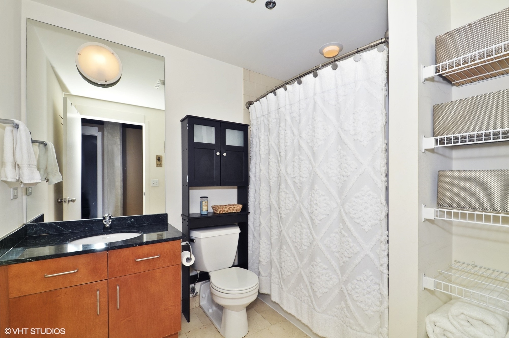 333 S Desplaines Street Unit: 605