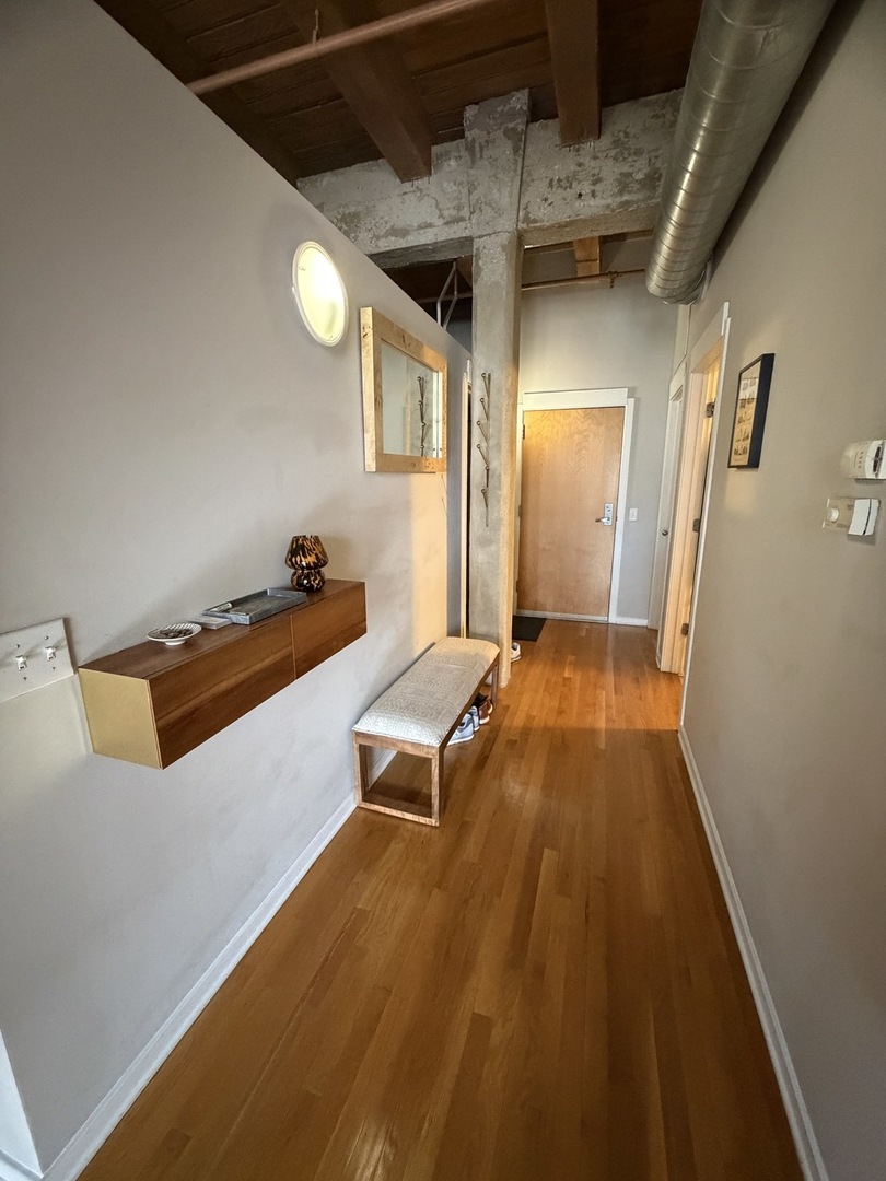 333 S Desplaines Street Unit: 605