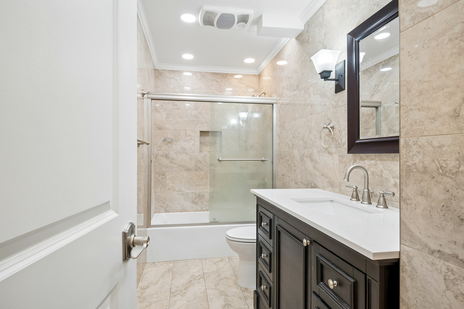 453 Raintree Drive Unit: 3P