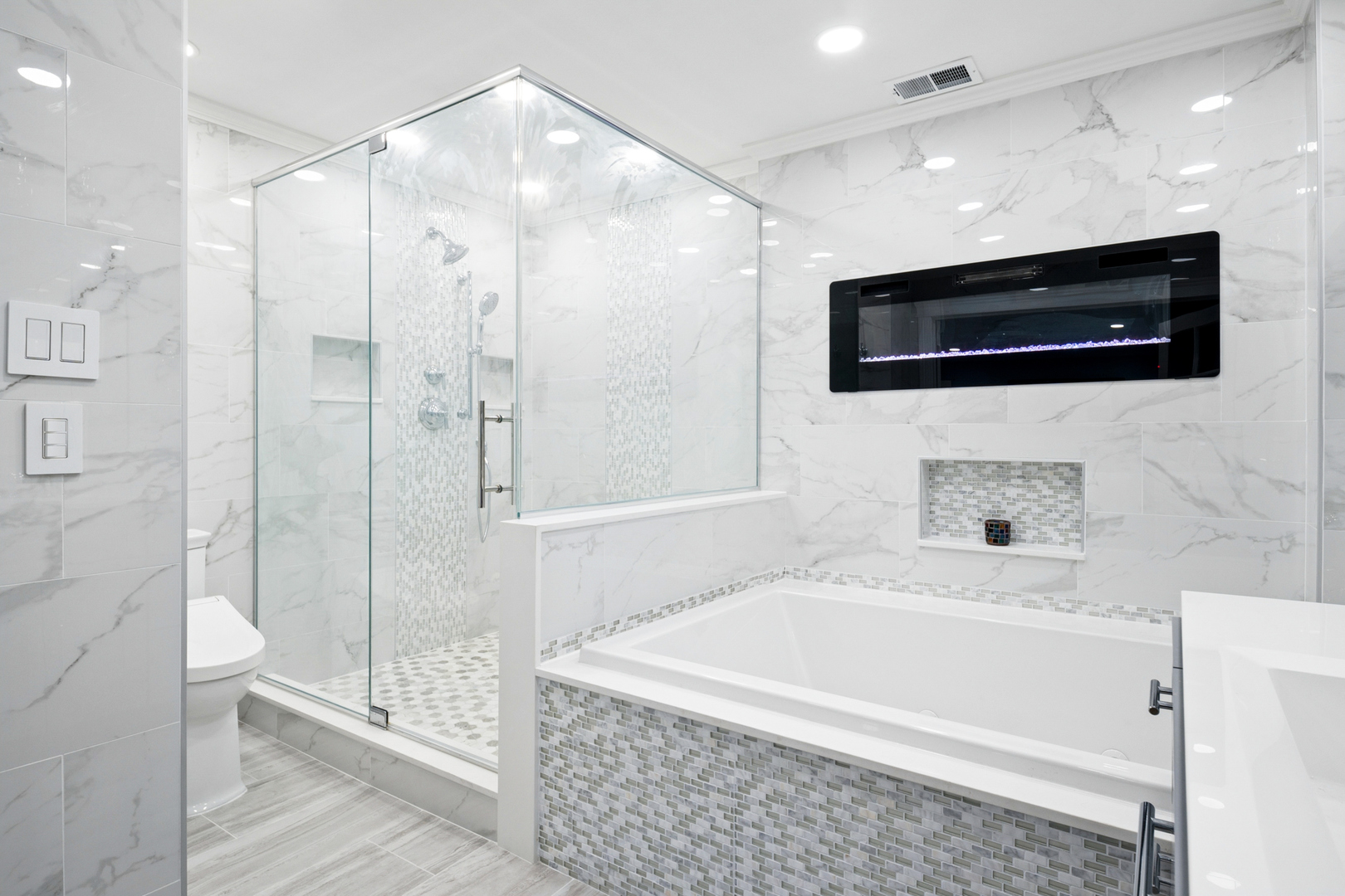 453 Raintree Drive Unit: 3P