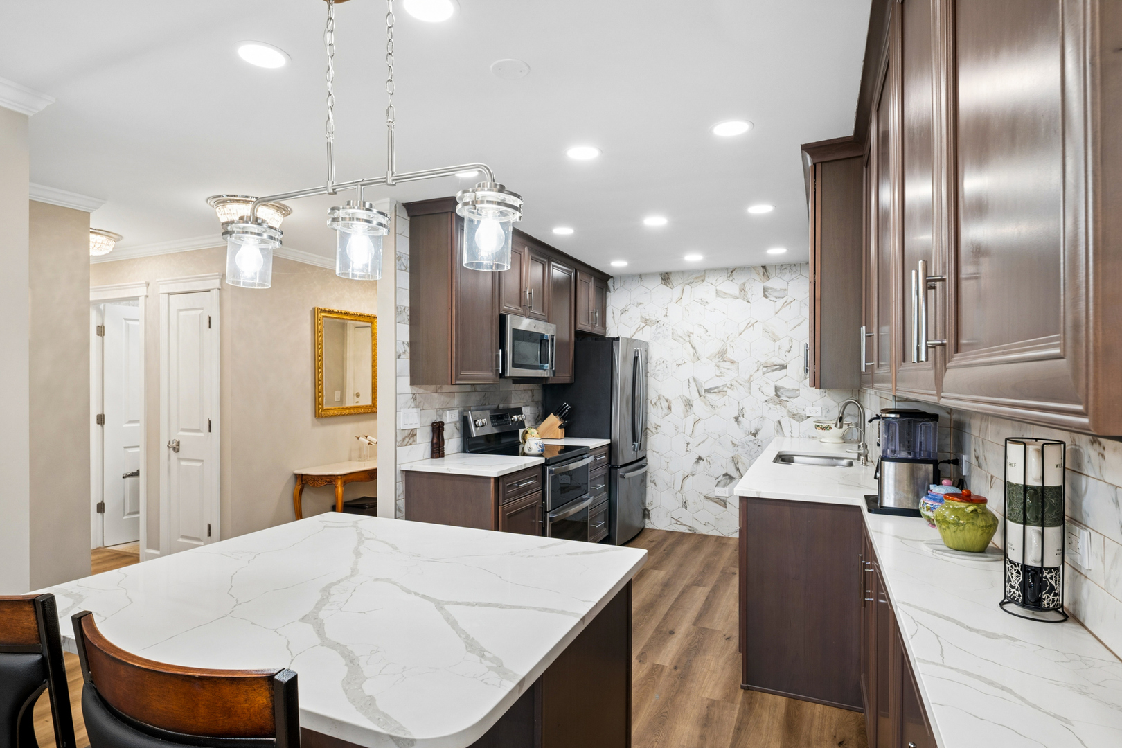 453 Raintree Drive Unit: 3P