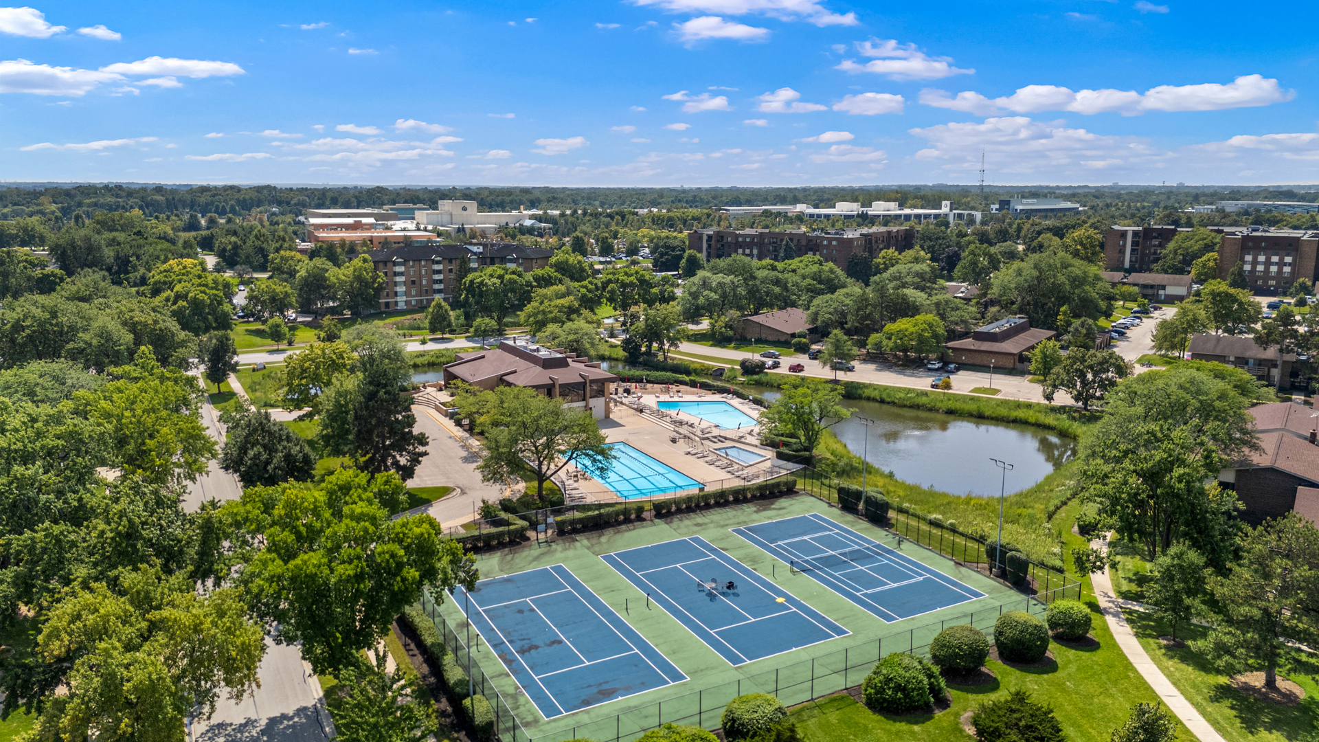 453 Raintree Drive Unit: 3P