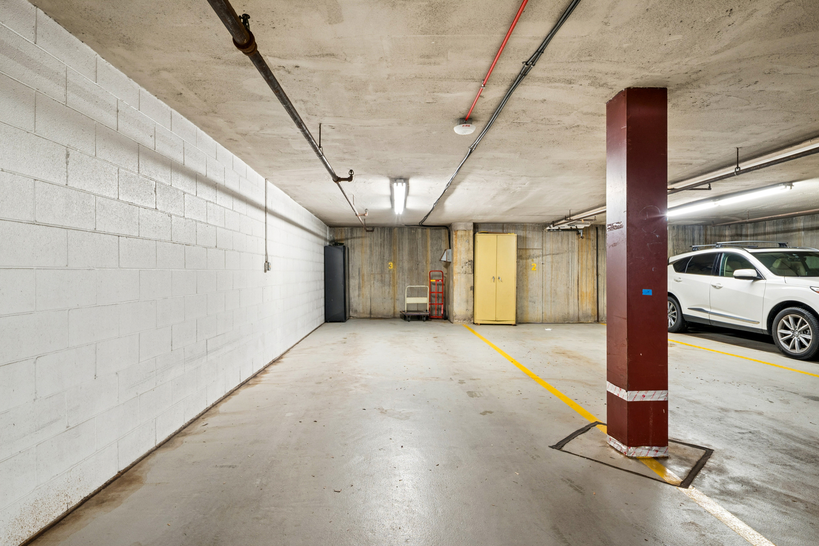 453 Raintree Drive Unit: 3P