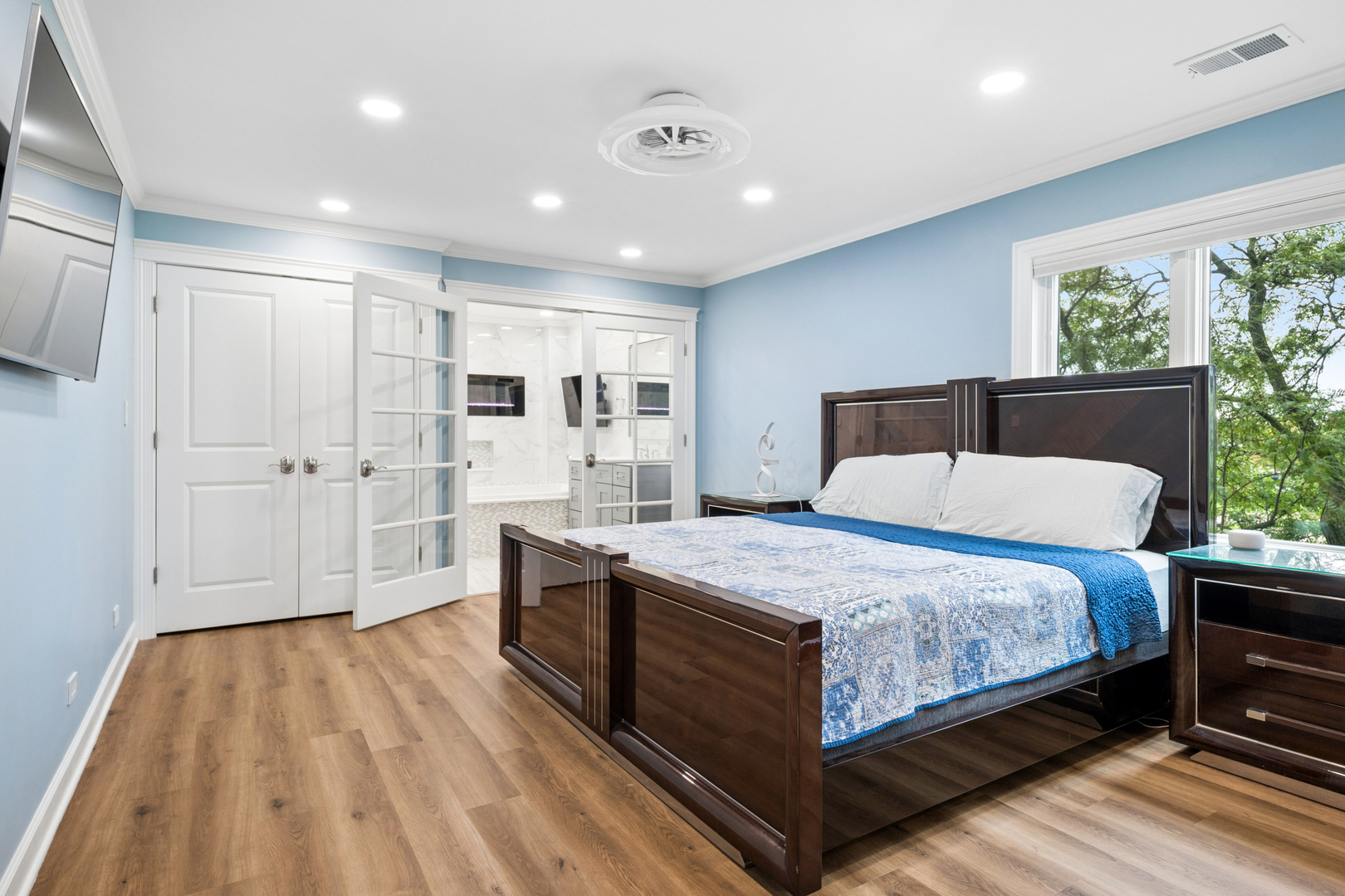 453 Raintree Drive Unit: 3P