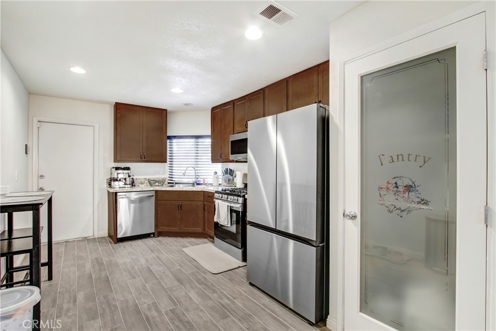 1474 Almond Drive