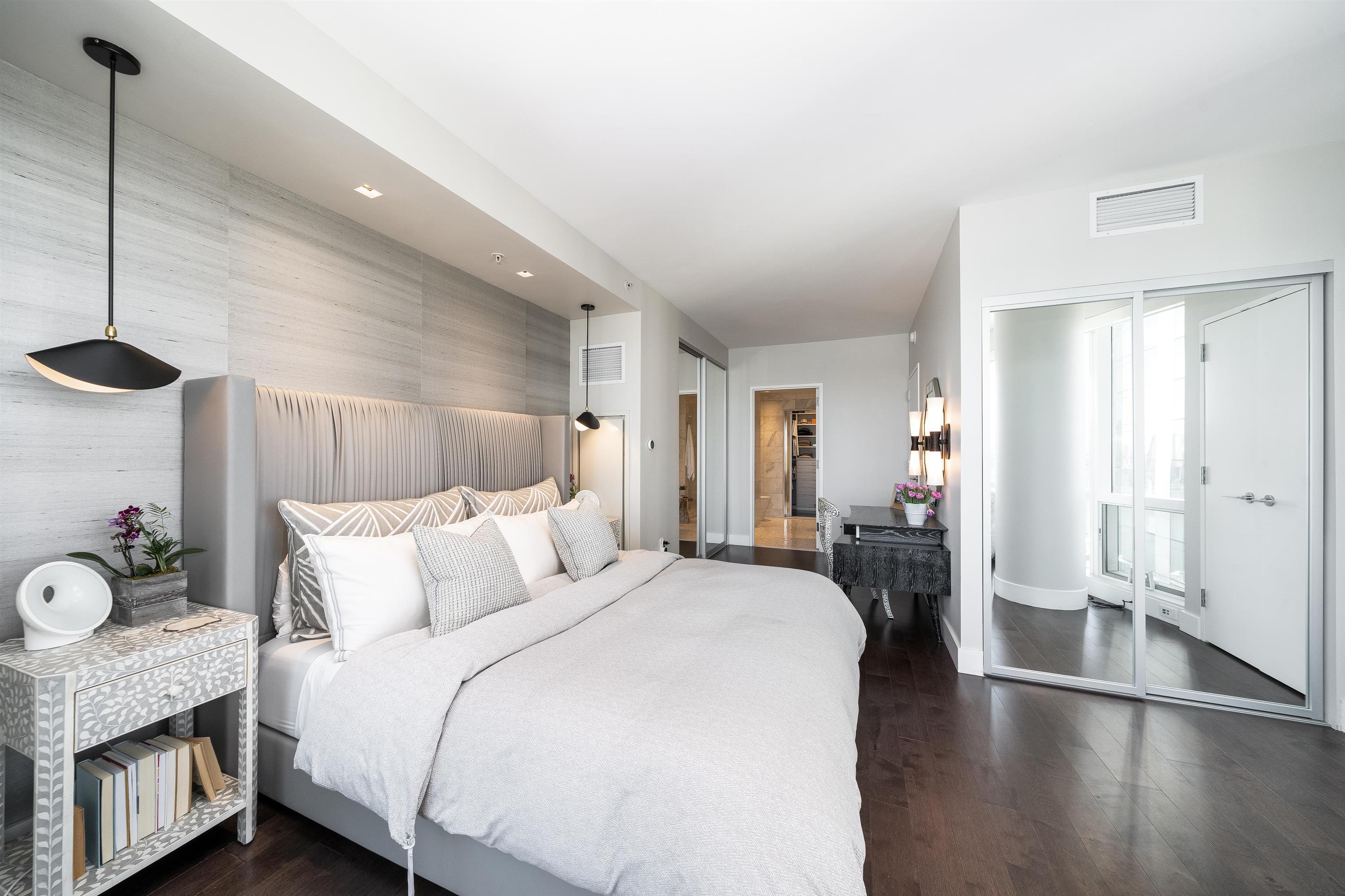 77 HUDSON ST Unit: 2803