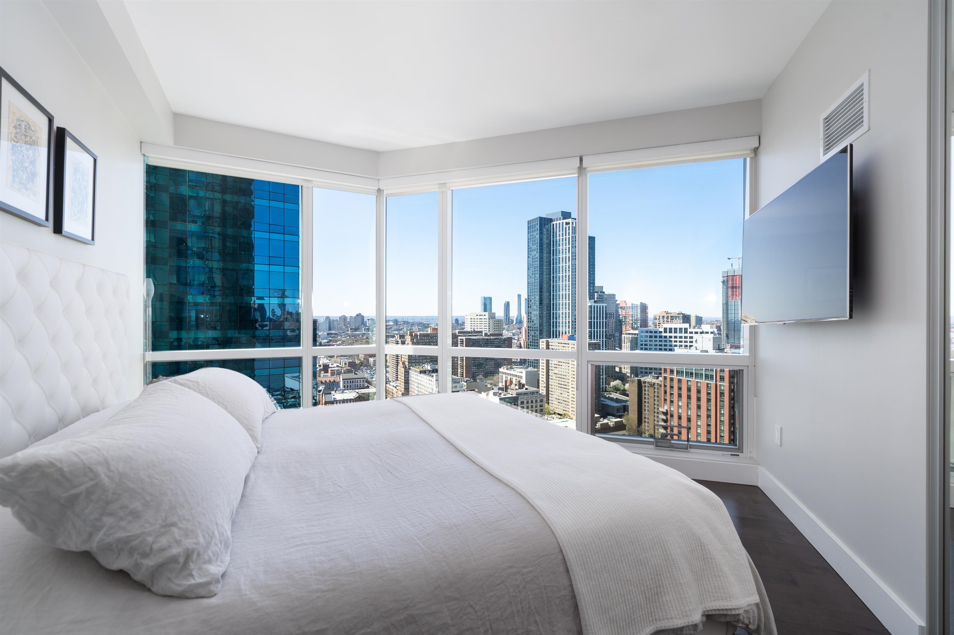77 HUDSON ST Unit: 2803
