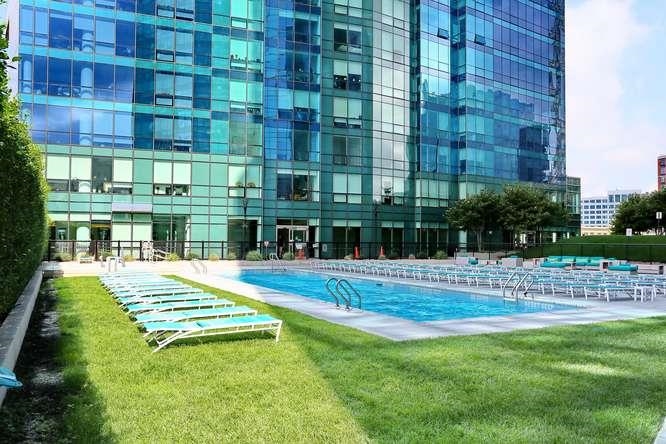 77 HUDSON ST Unit: PH 4901