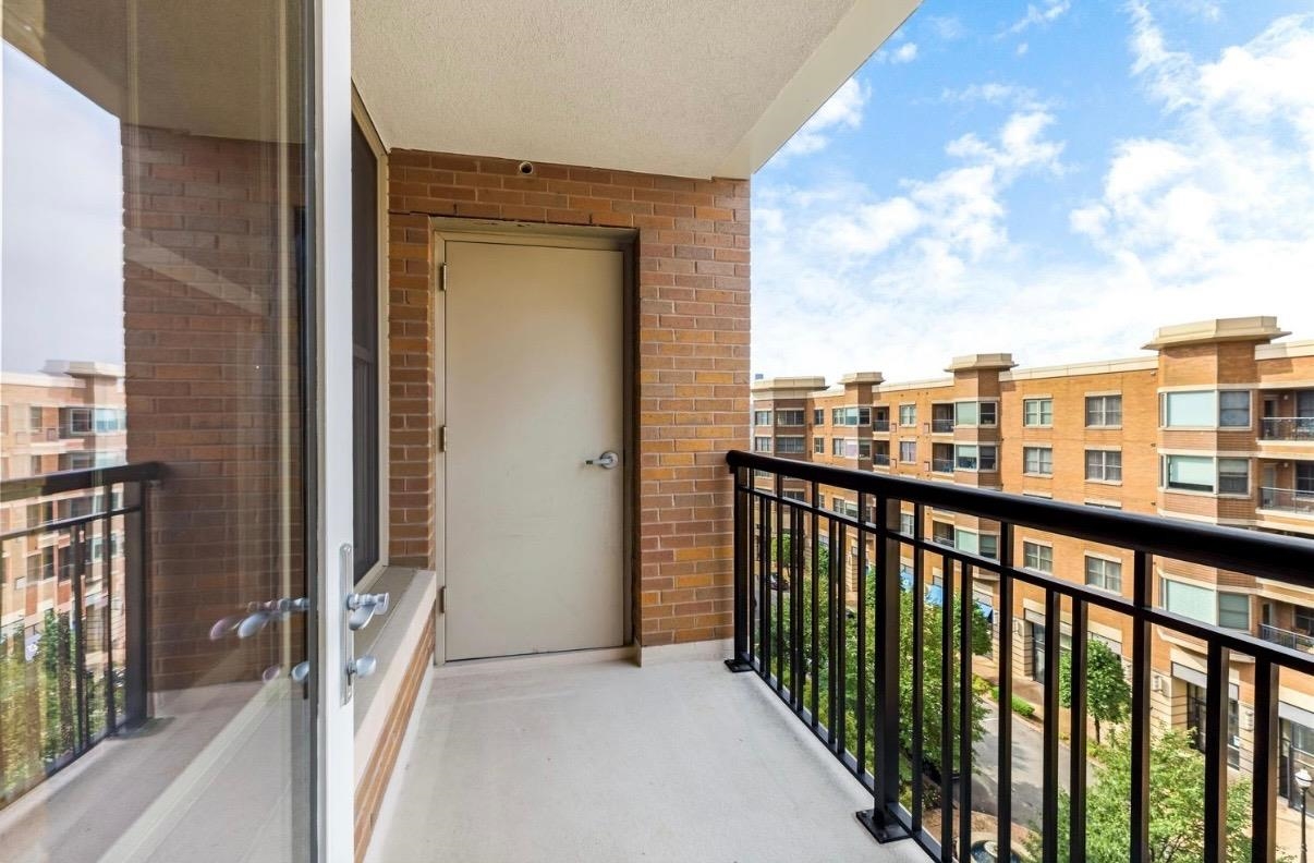 20 AVENUE AT PORT IMPERIAL Unit: 514