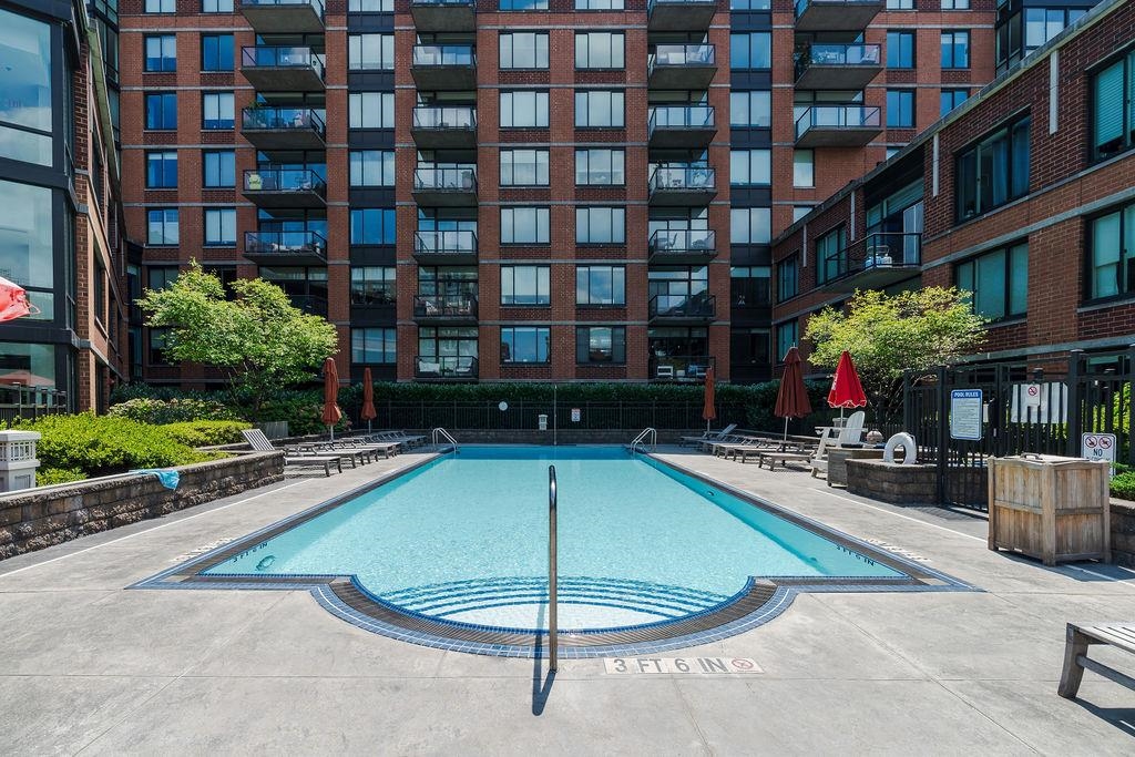 1100 MAXWELL LANE Unit: 238