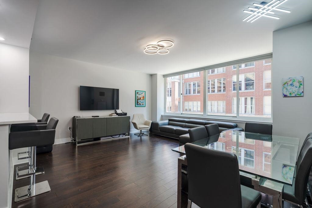 1100 MAXWELL LANE Unit: 238