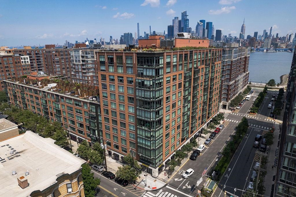 1100 MAXWELL LANE Unit: 238