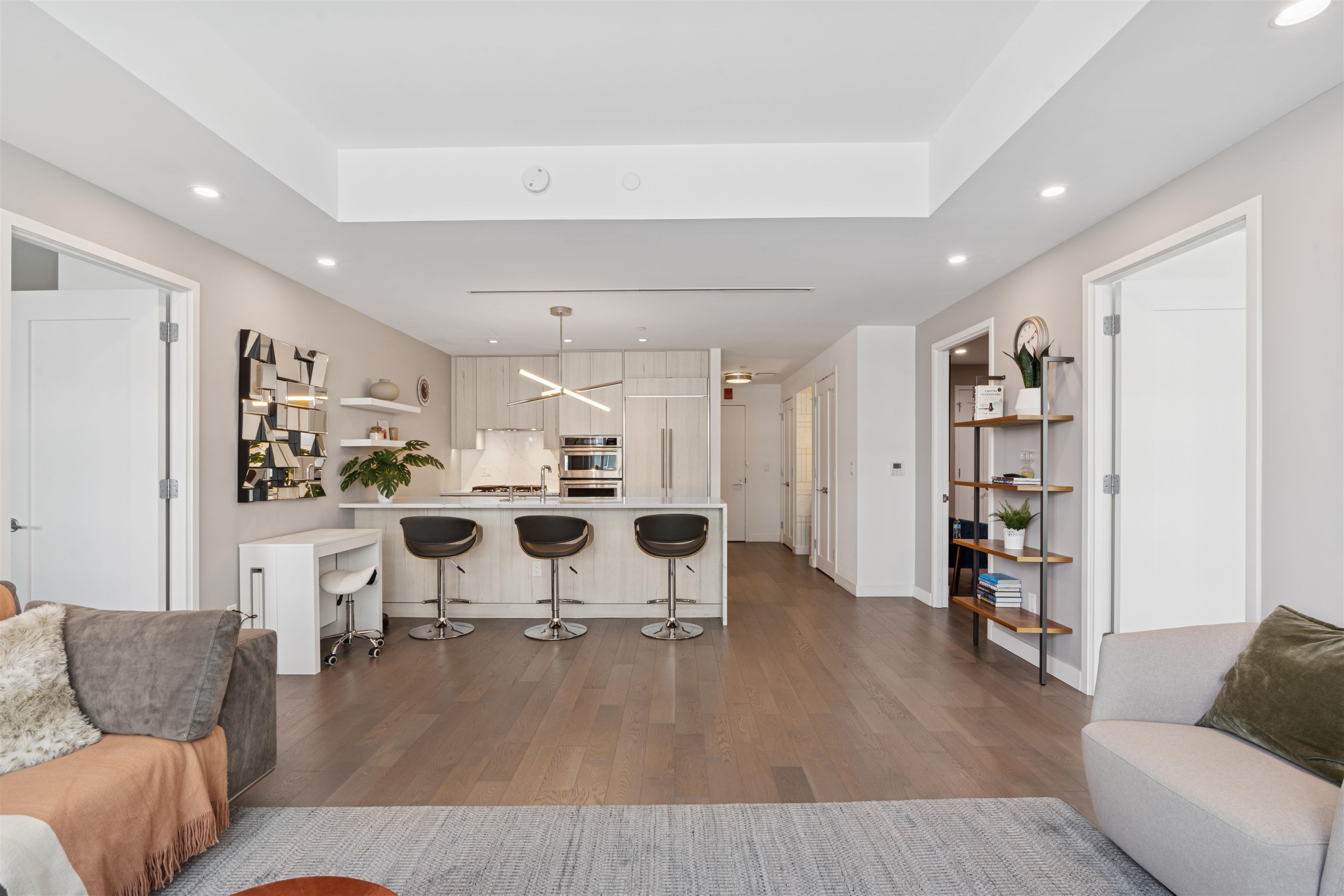 800 AVENUE AT PORT IMPERIAL Unit: 517