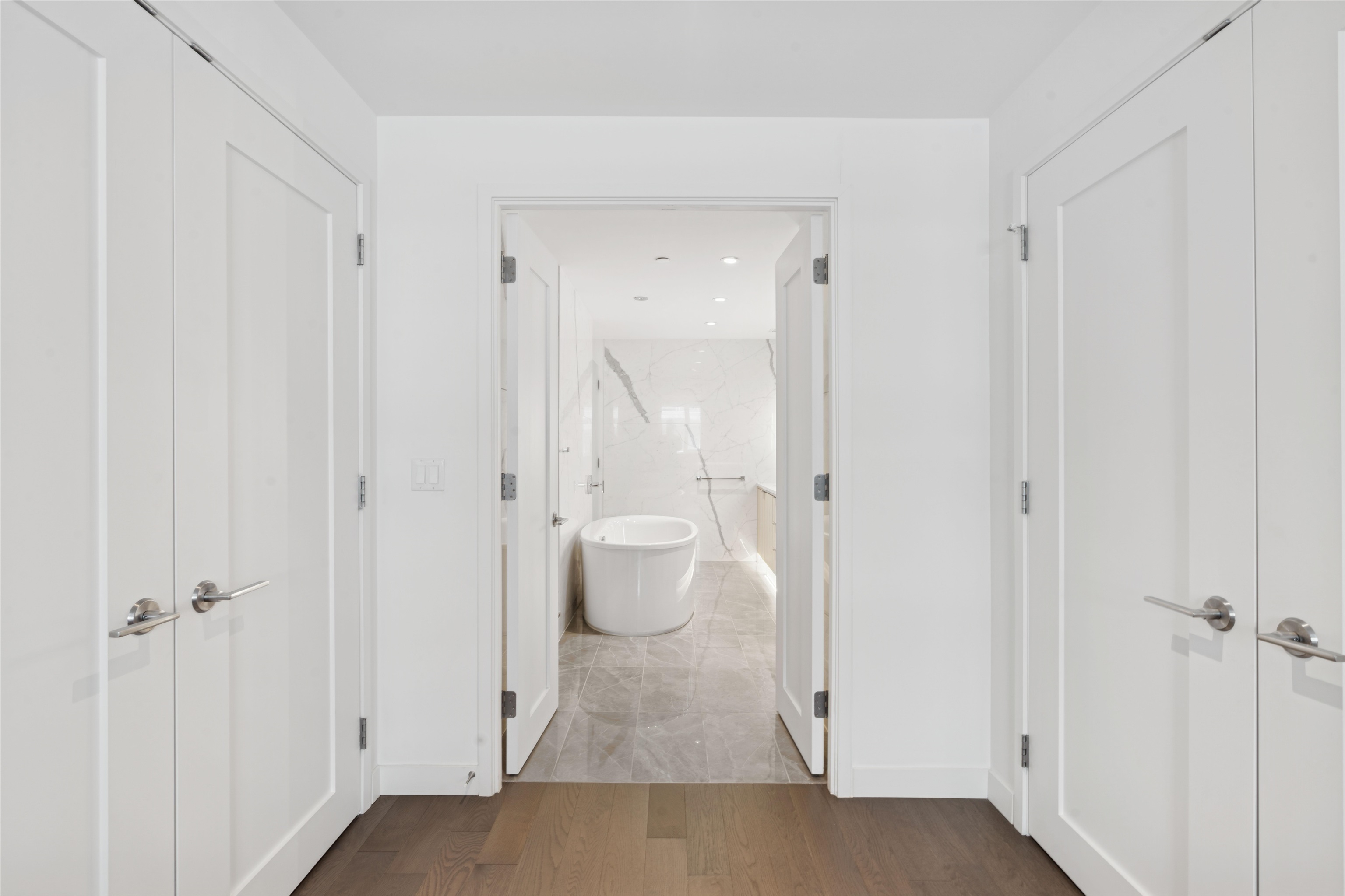 800 AVENUE AT PORT IMPERIAL Unit: 517