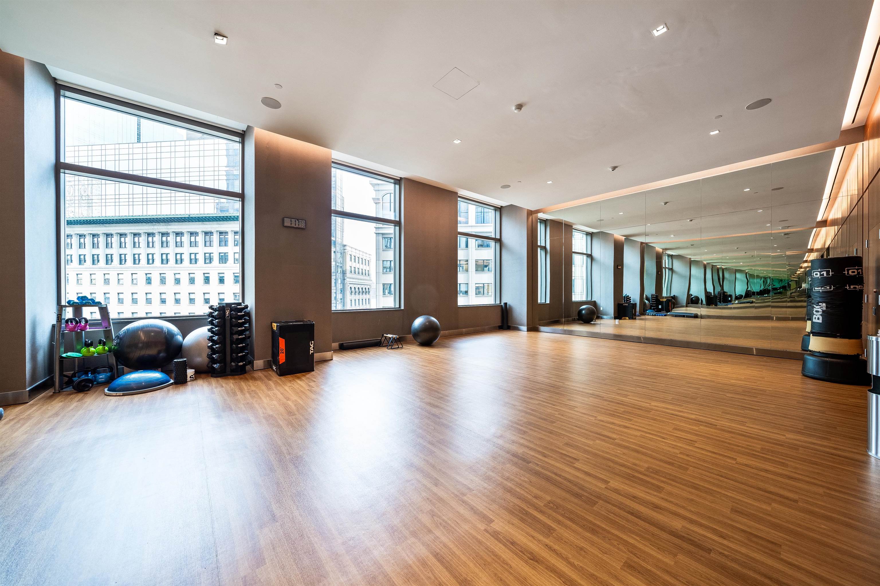 99 HUDSON ST Unit: 3001