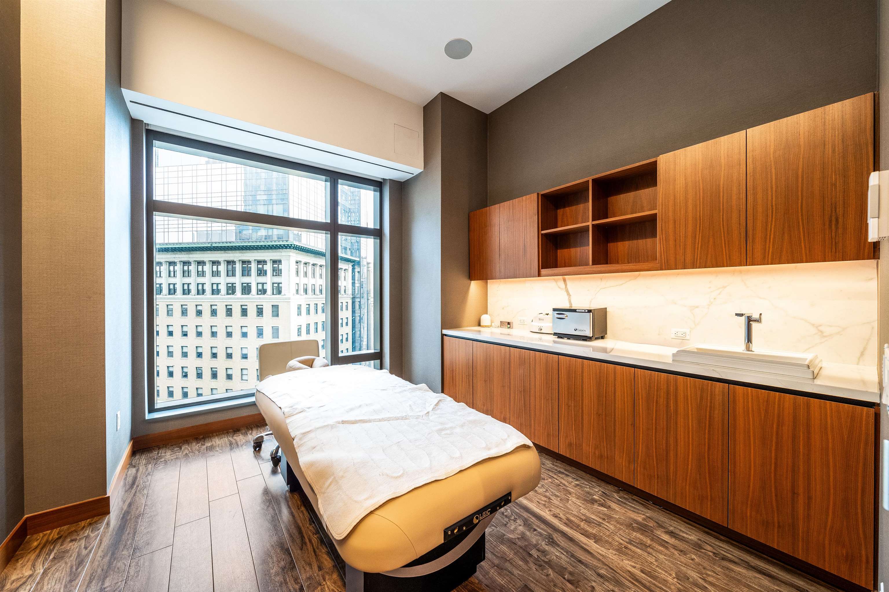 99 HUDSON ST Unit: 3001