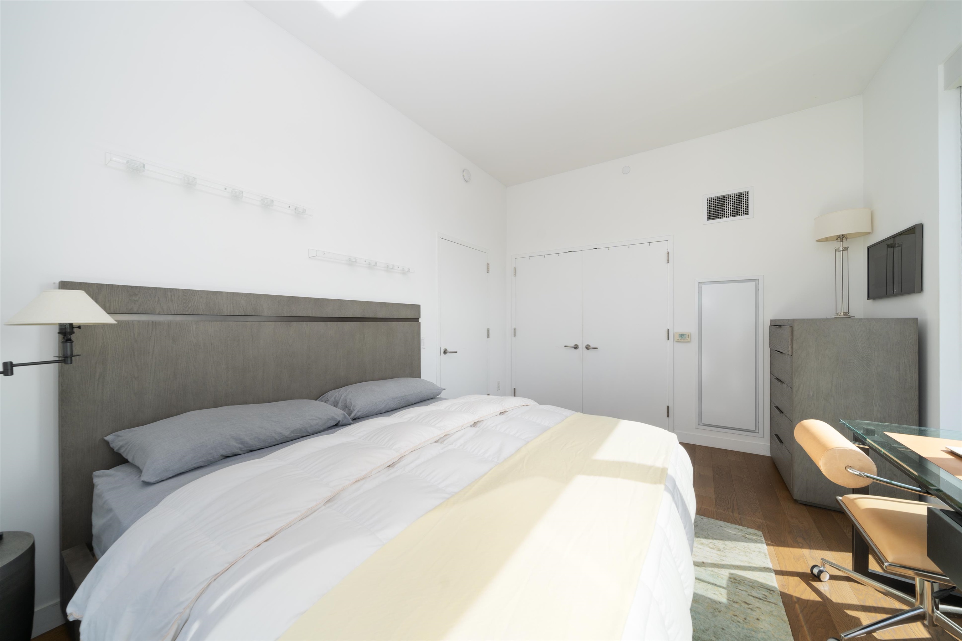 99 HUDSON ST Unit: 3001