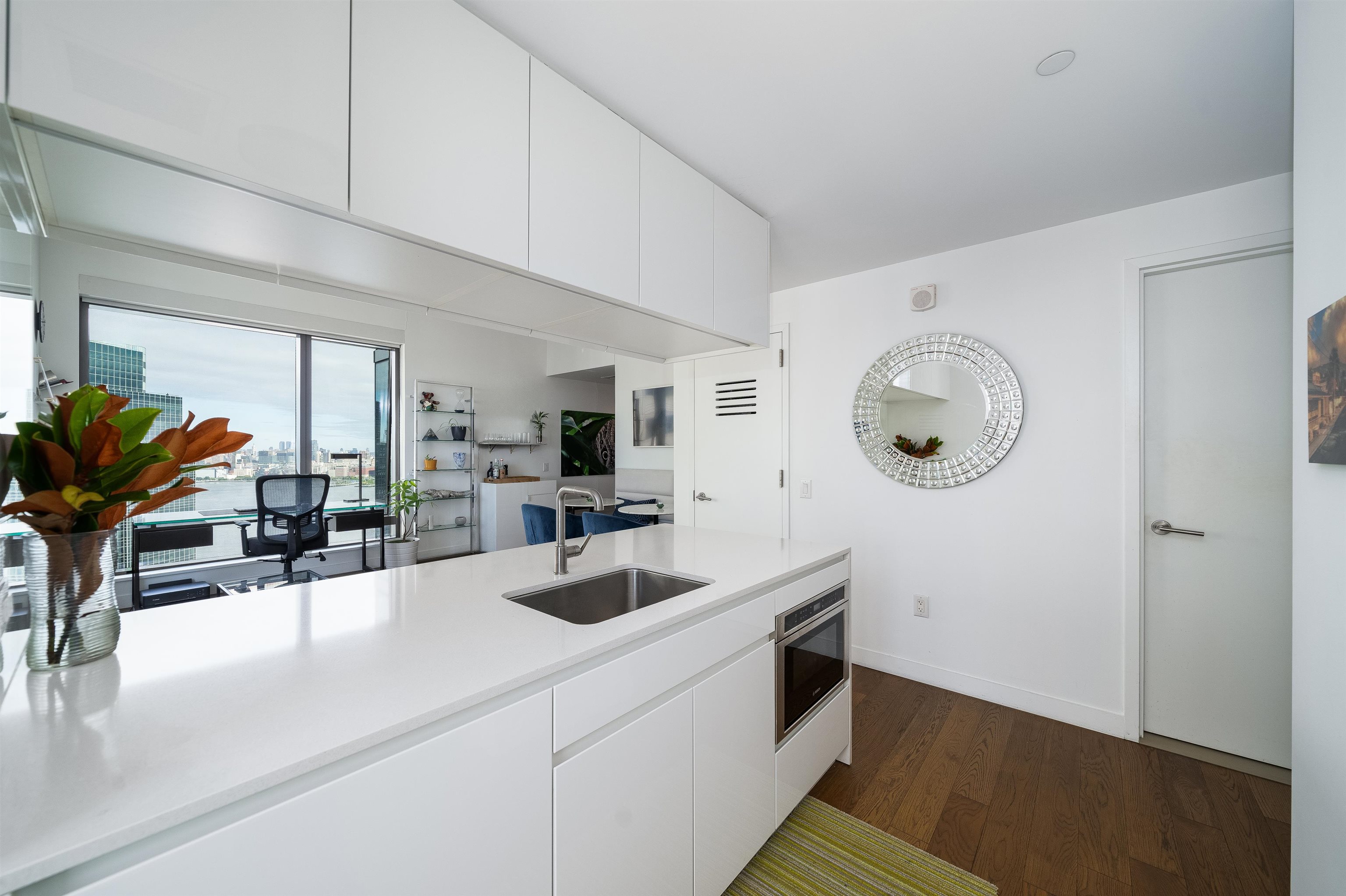 99 HUDSON ST Unit: 3001