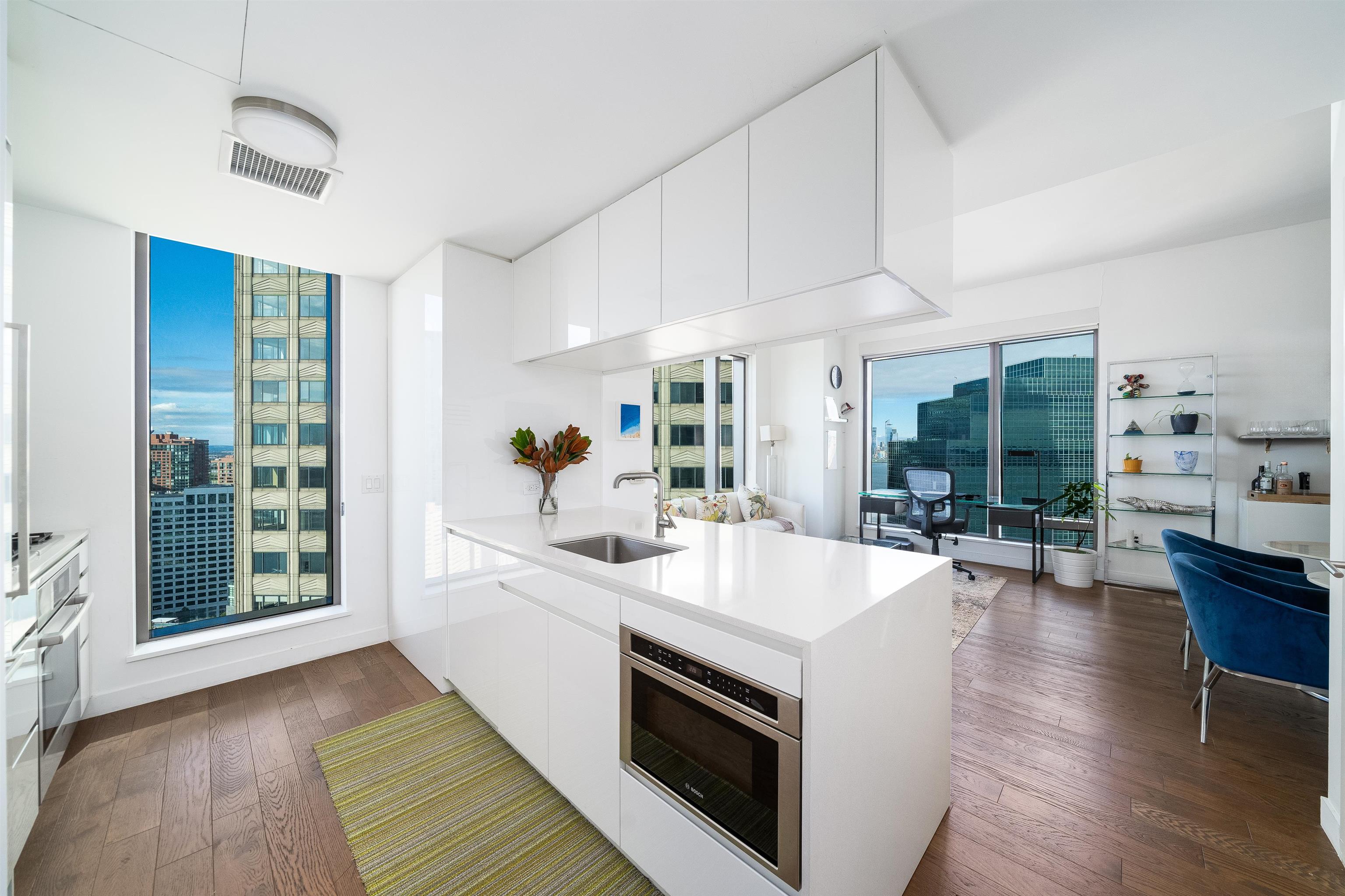 99 HUDSON ST Unit: 3001