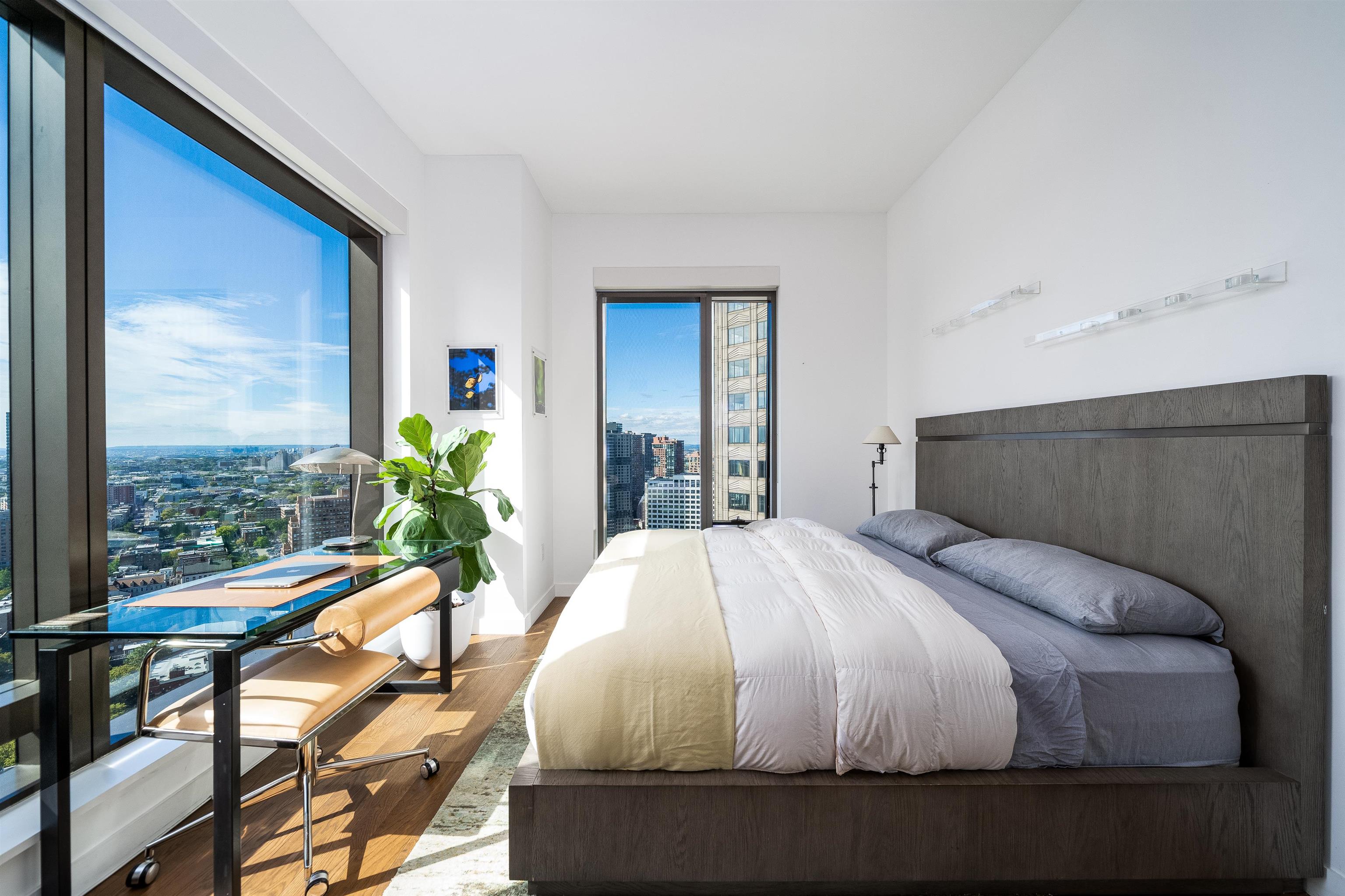 99 HUDSON ST Unit: 3001