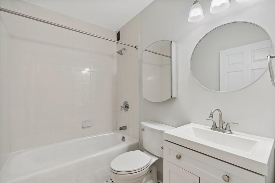45 RIVER DR SOUTH Unit: 104