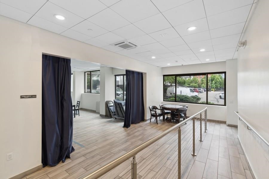 45 RIVER DR SOUTH Unit: 104