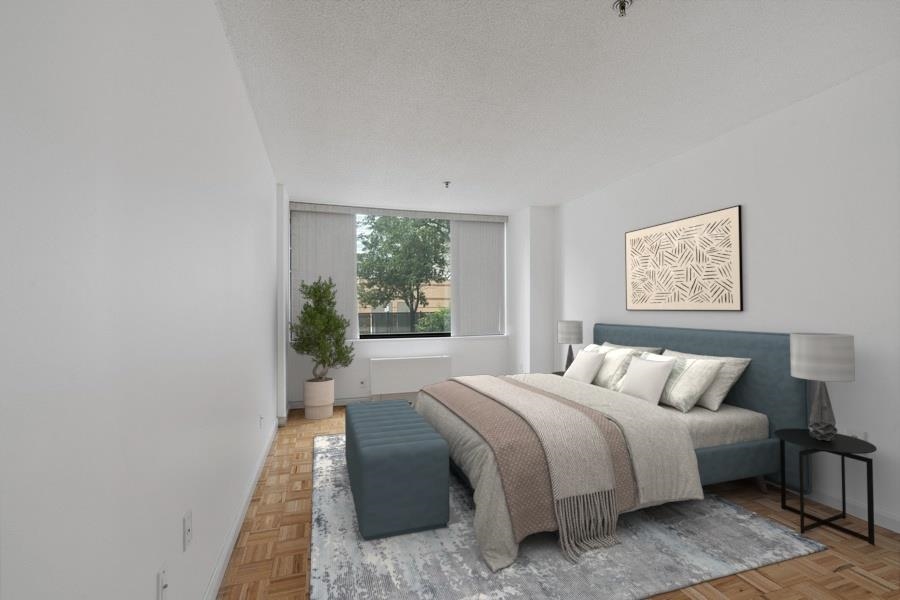 45 RIVER DR SOUTH Unit: 104