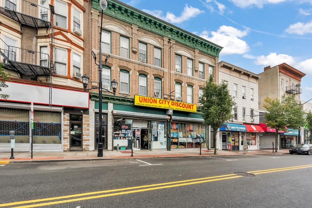 814-816 SUMMIT AVE