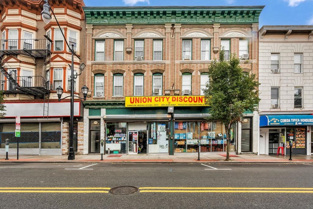 814-816 SUMMIT AVE