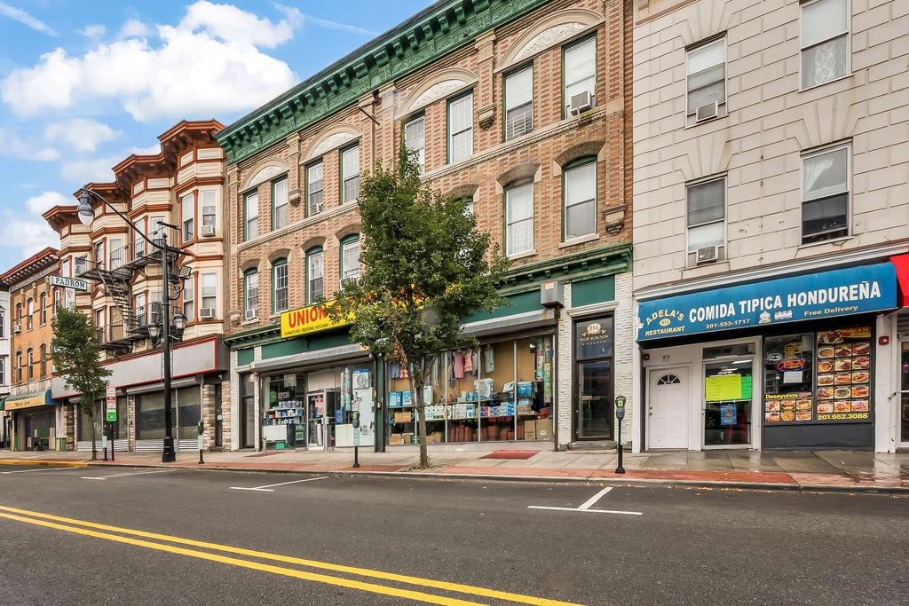 814-816 SUMMIT AVE