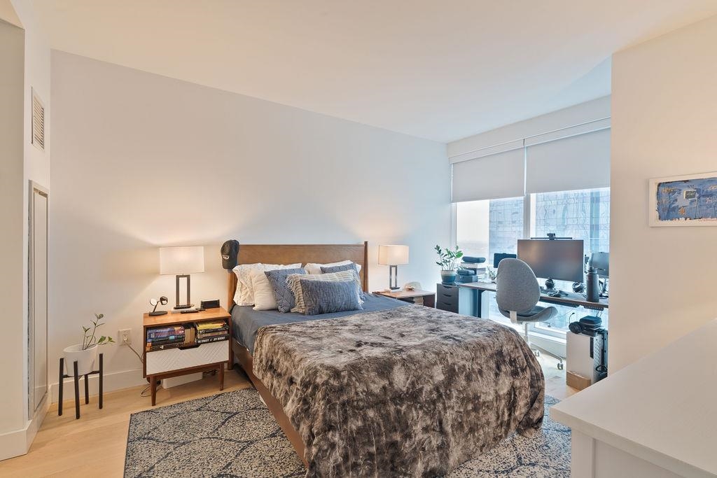77 HUDSON ST Unit: 3201