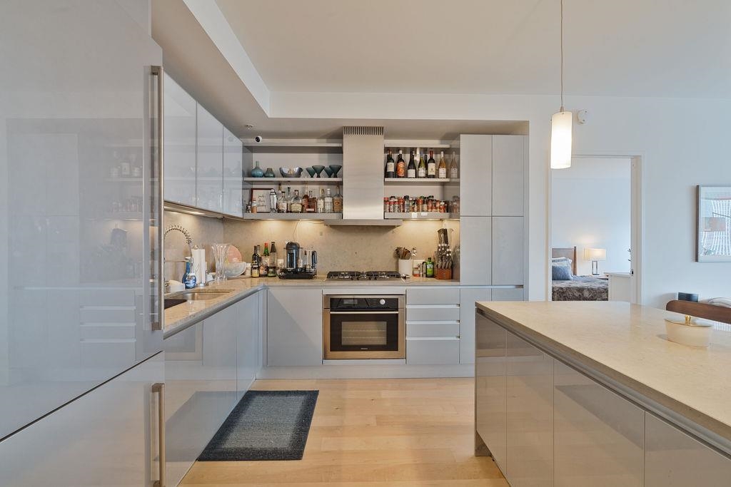 77 HUDSON ST Unit: 3201