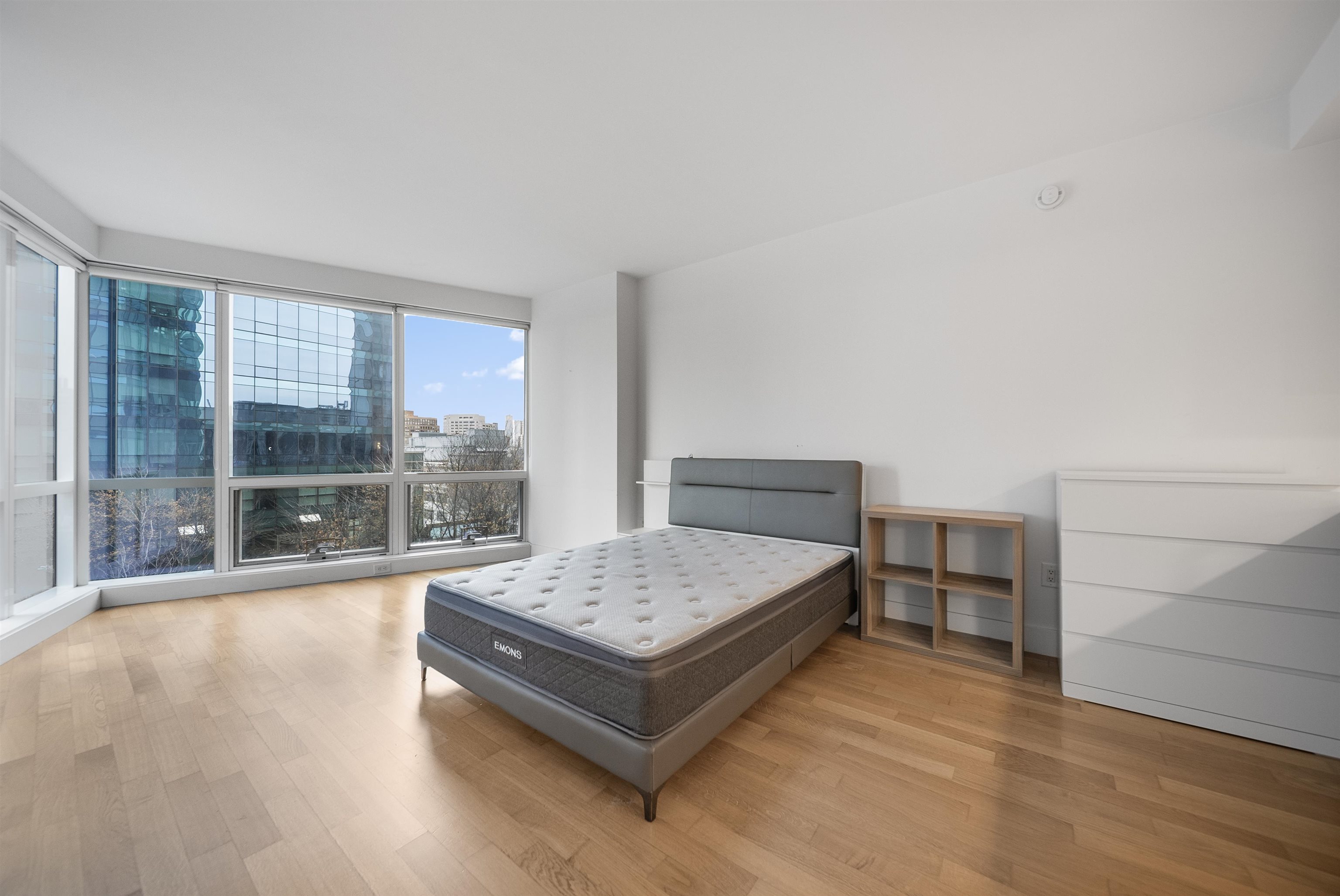 77 HUDSON ST Unit: 1401