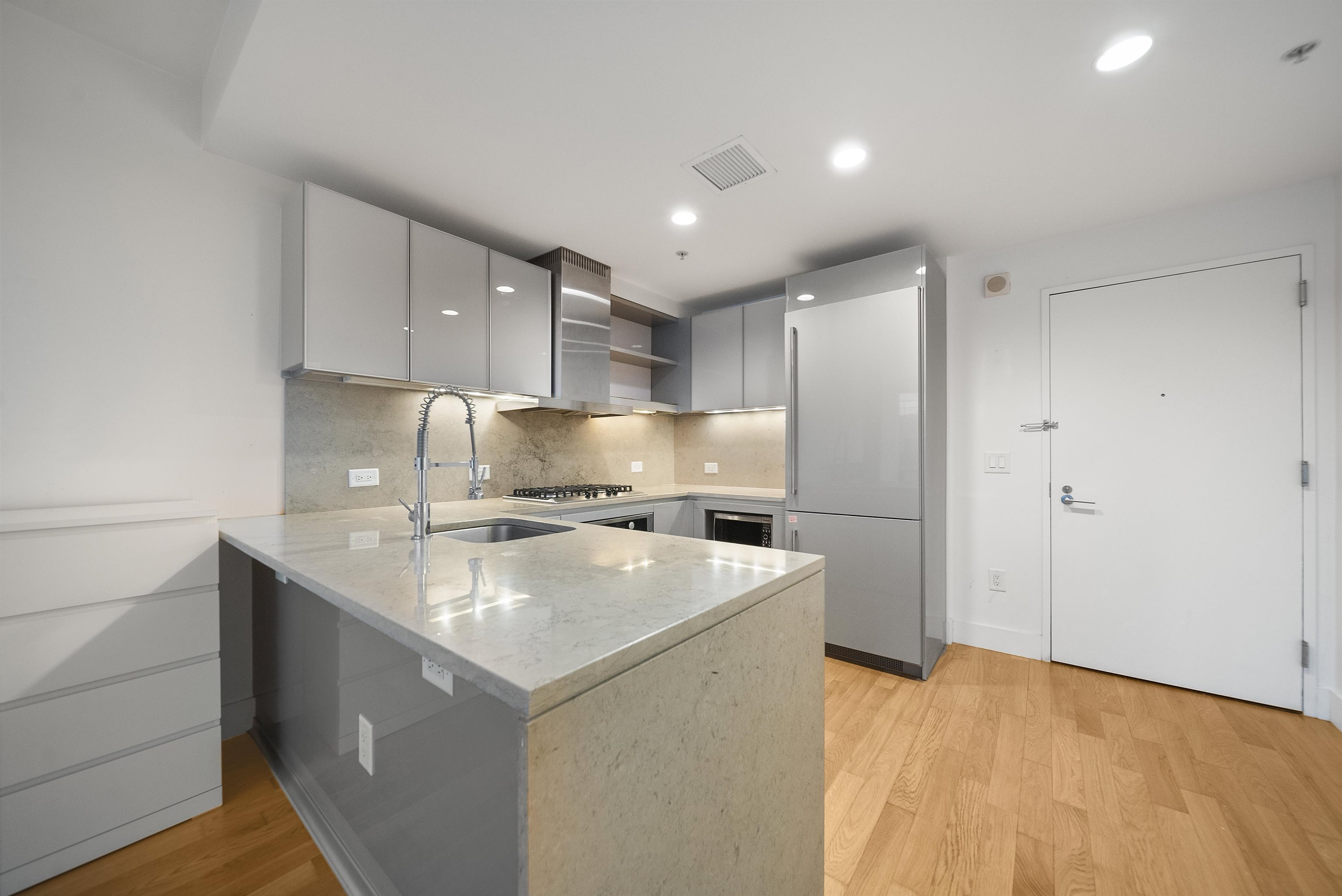77 HUDSON ST Unit: 1401