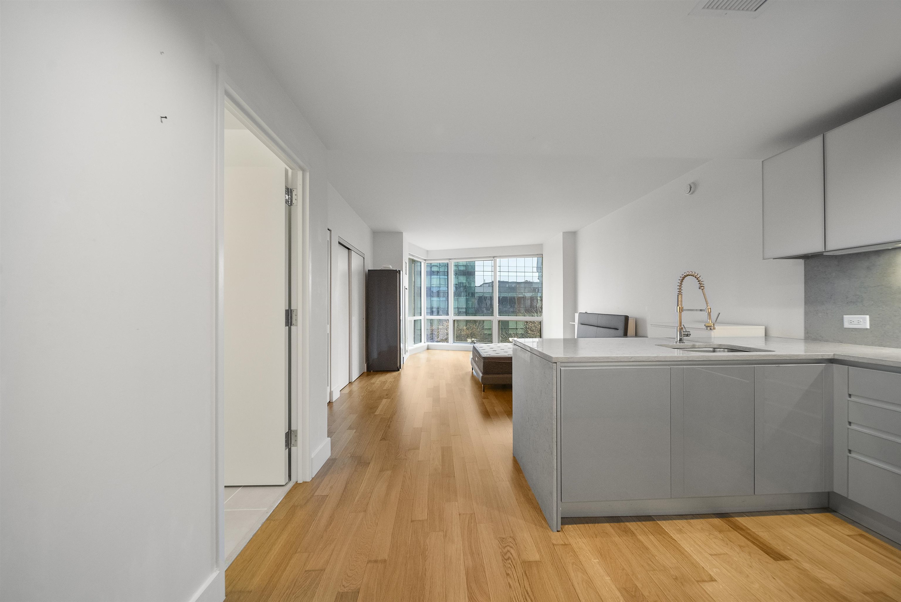 77 HUDSON ST Unit: 1401