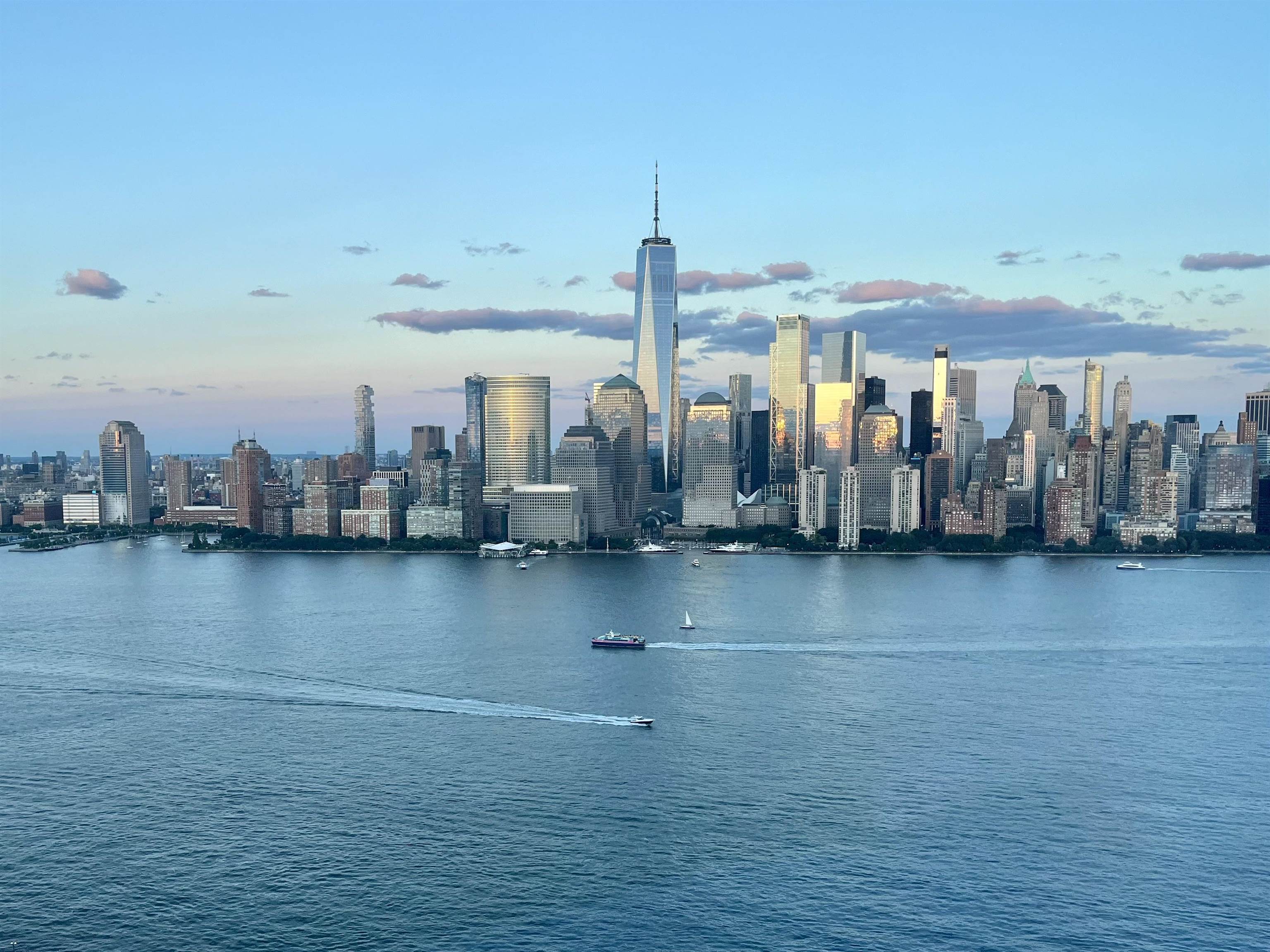 77 HUDSON ST Unit: 4204