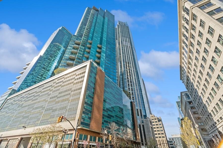 77 HUDSON ST Unit: 4204