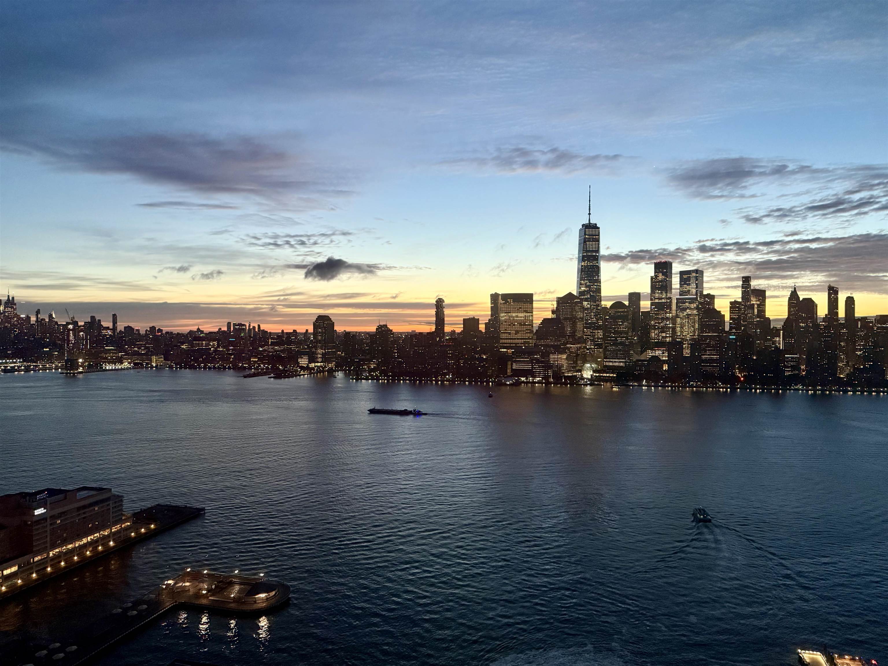 77 HUDSON ST Unit: 4204