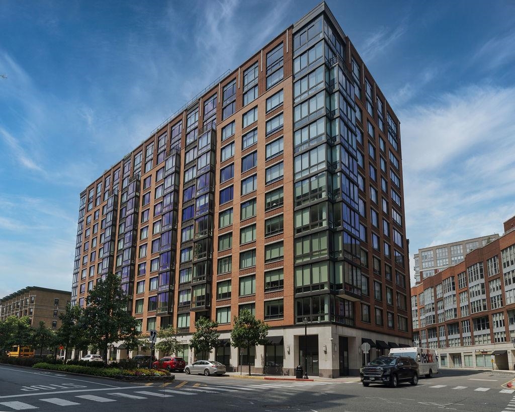 1100 MAXWELL LANE Unit: 238