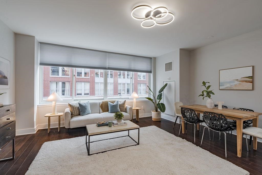 1100 MAXWELL LANE Unit: 238