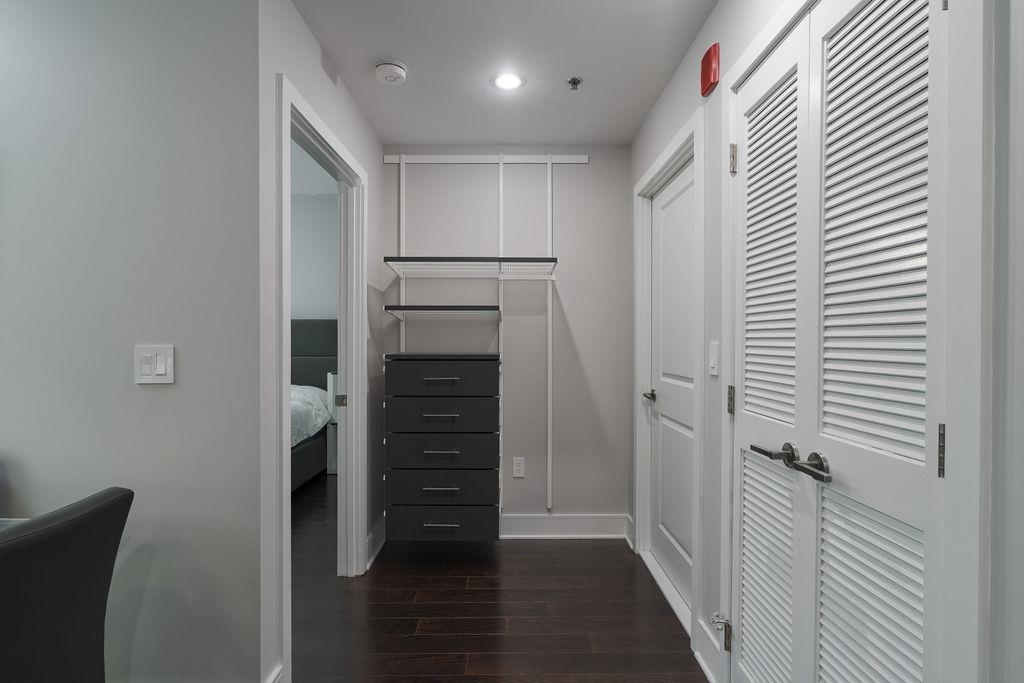 1100 MAXWELL LANE Unit: 238