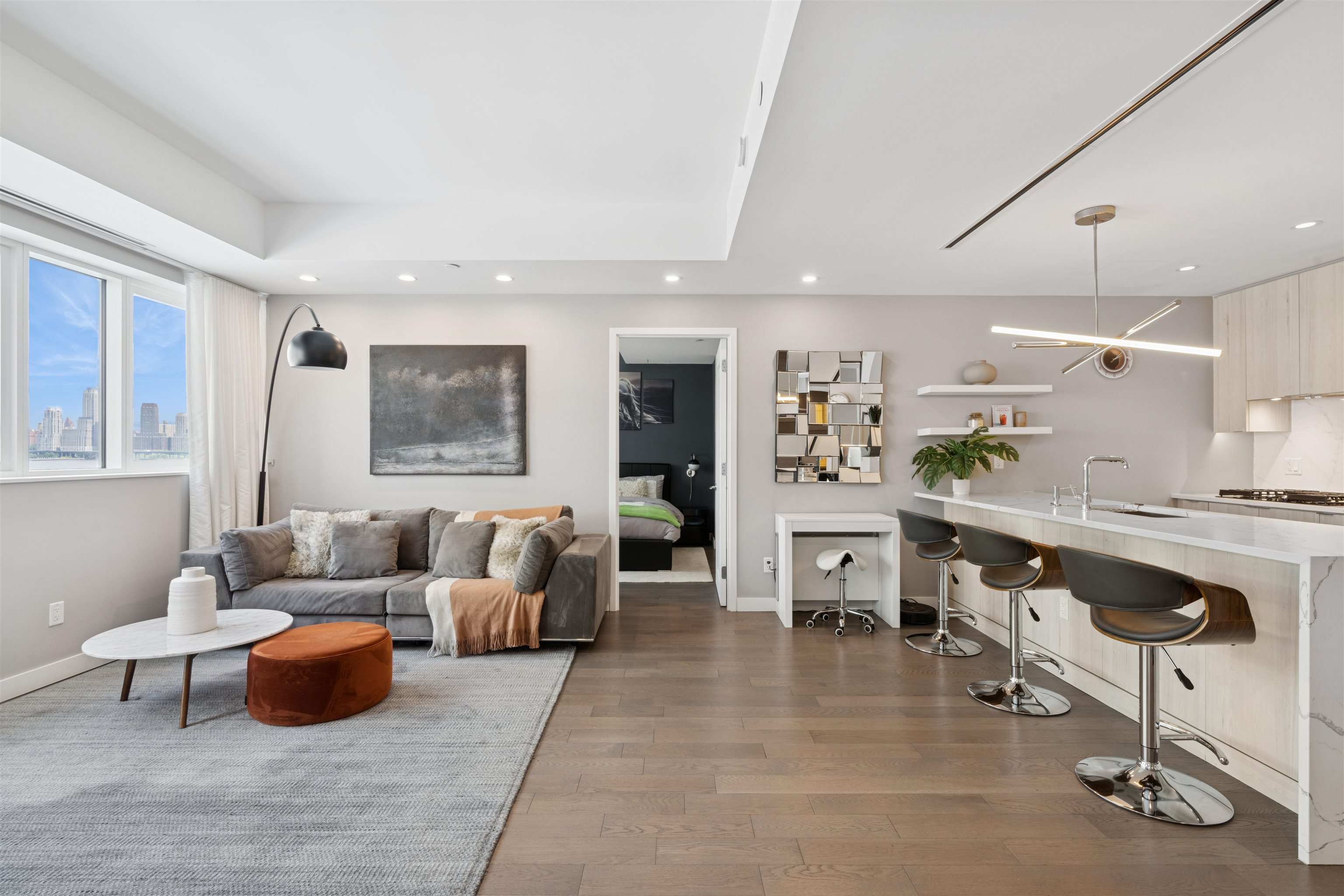 800 AVENUE AT PORT IMPERIAL Unit: 517