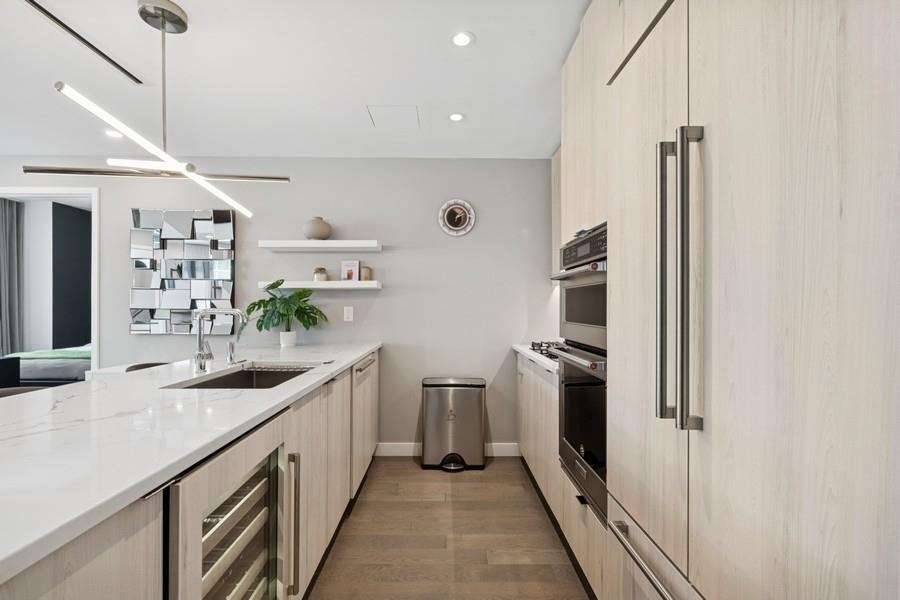 800 AVENUE AT PORT IMPERIAL Unit: 517