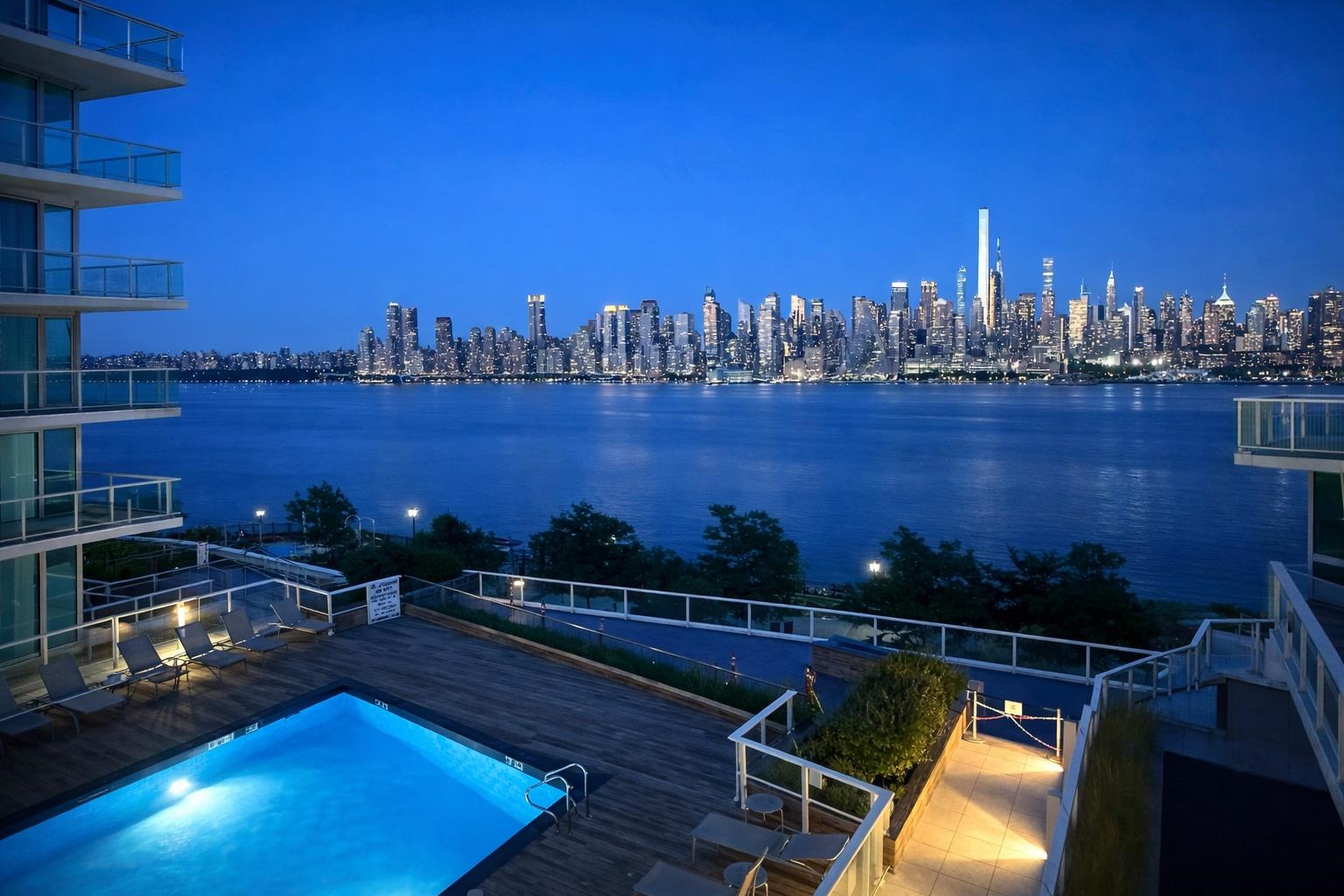 800 AVENUE AT PORT IMPERIAL Unit: 517