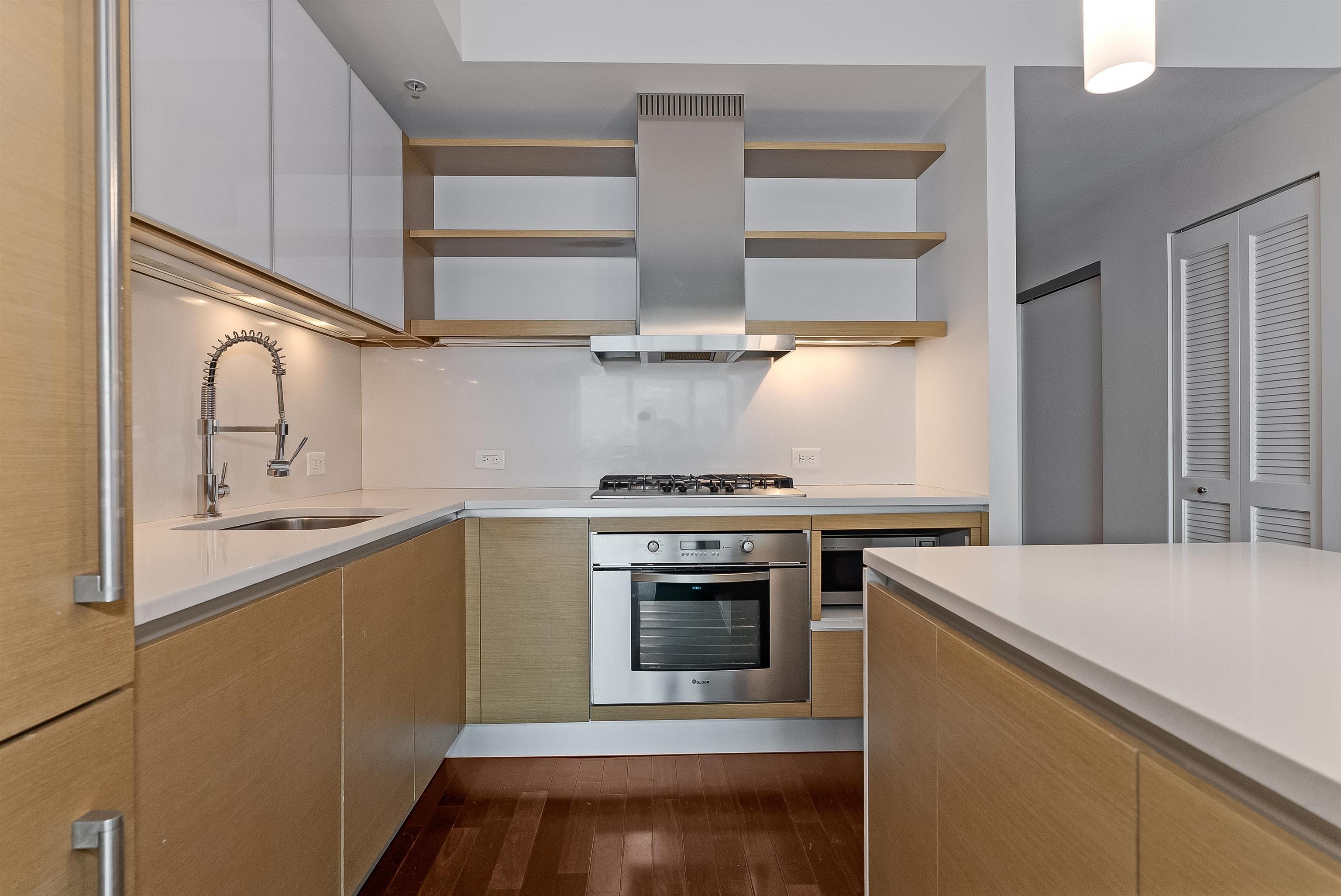 77 HUDSON ST Unit: 2705