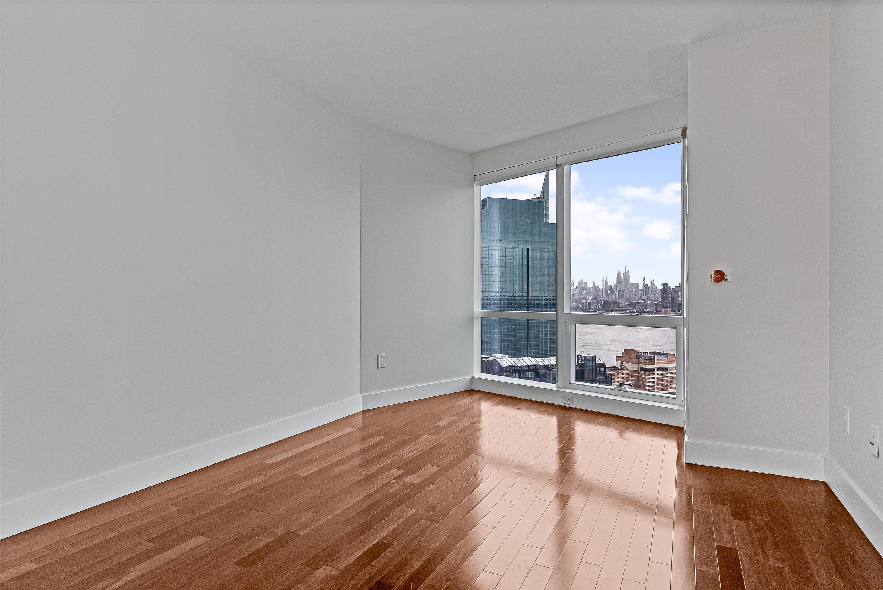 77 HUDSON ST Unit: 2705