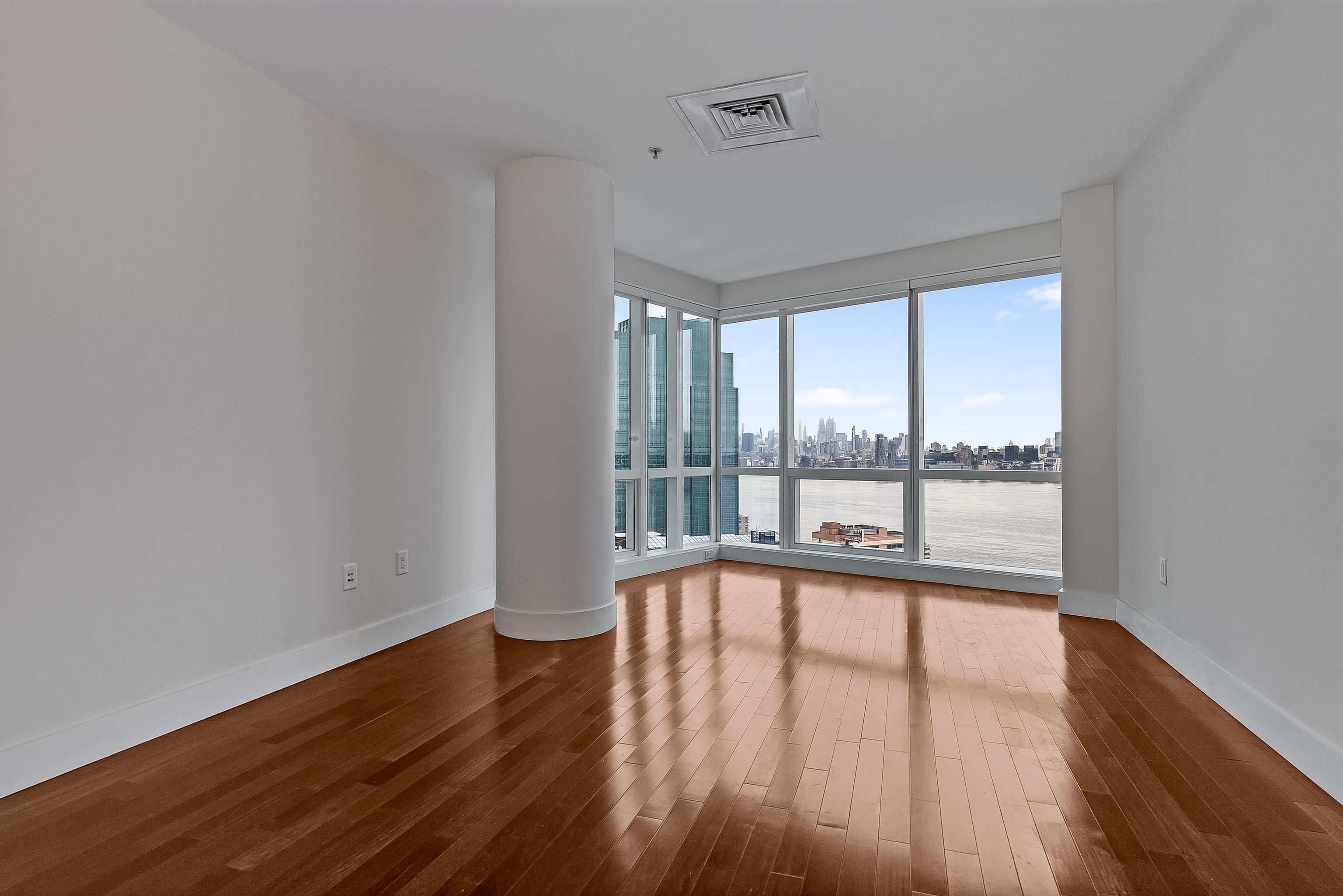 77 HUDSON ST Unit: 2705