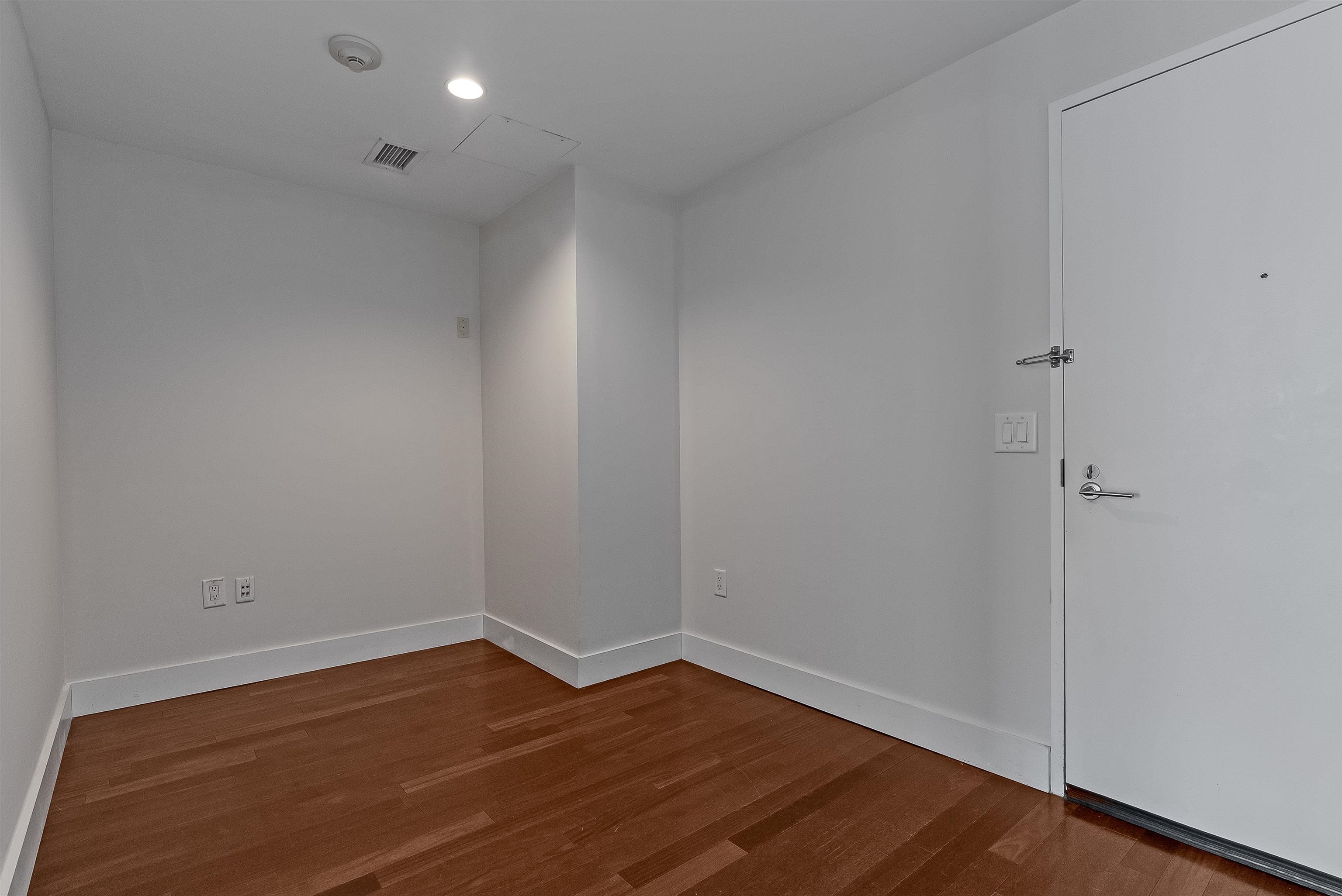 77 HUDSON ST Unit: 2705