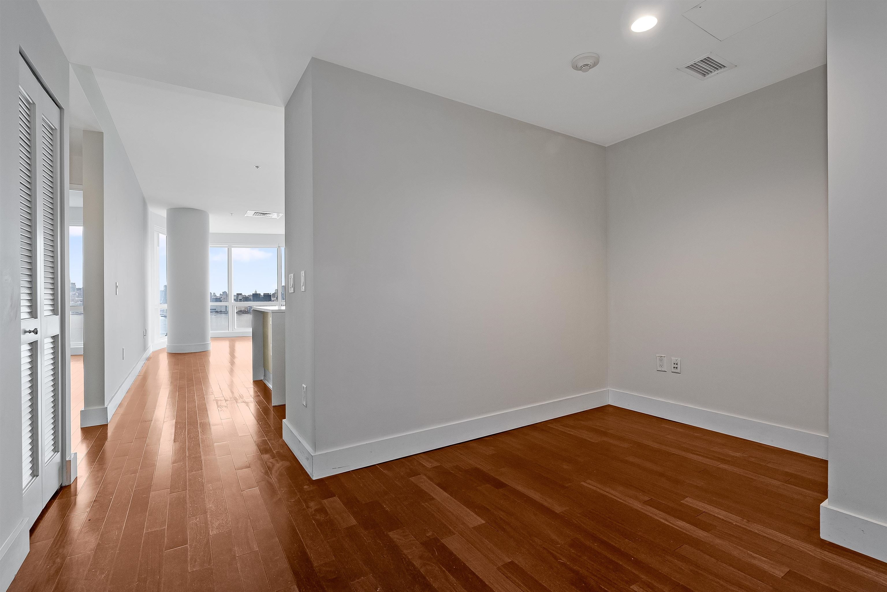 77 HUDSON ST Unit: 2705