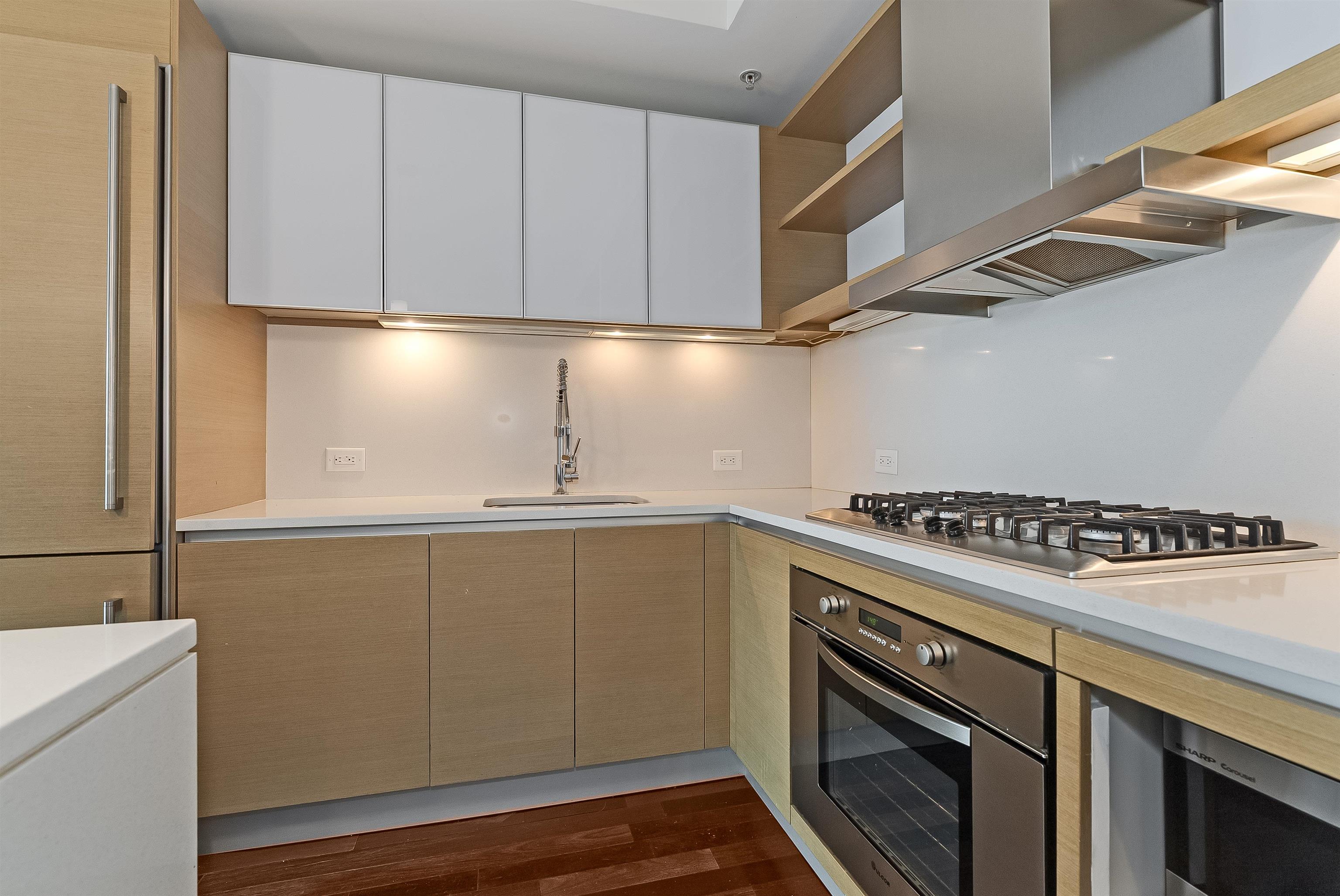 77 HUDSON ST Unit: 2705